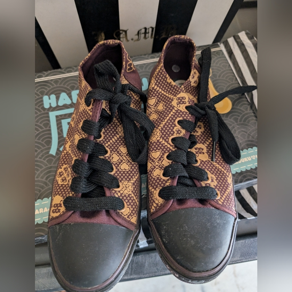 Harajuku Lovers by Gwen Stefani Canvas Shoes